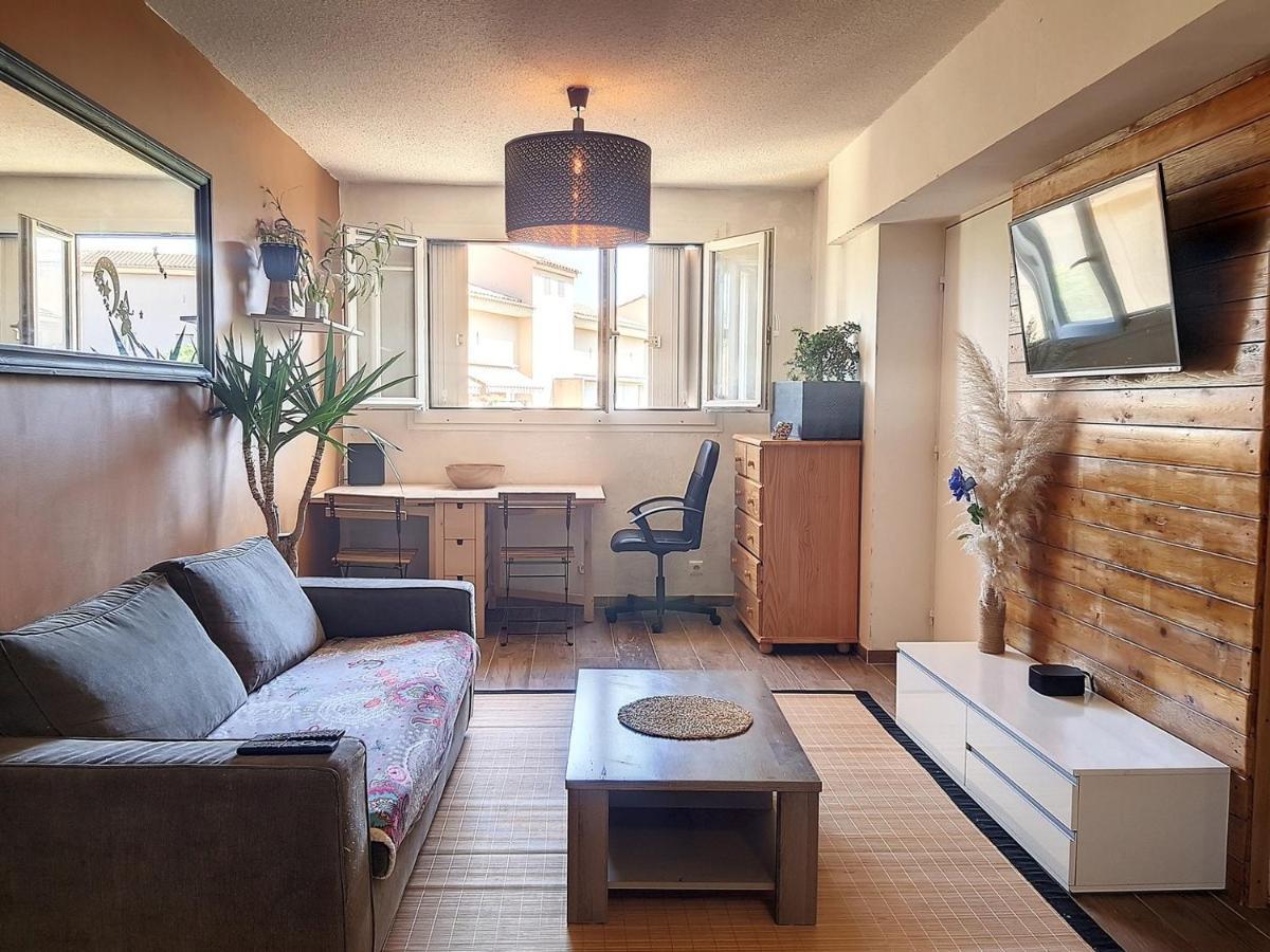 Plein Centre Apartment *